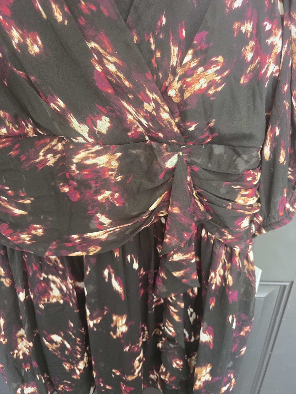 NWT DKNY Women’s Floral Wrap Dress Size 12 Black Long Sleeve Ruffle Midi Dress - Picture 6 of 11